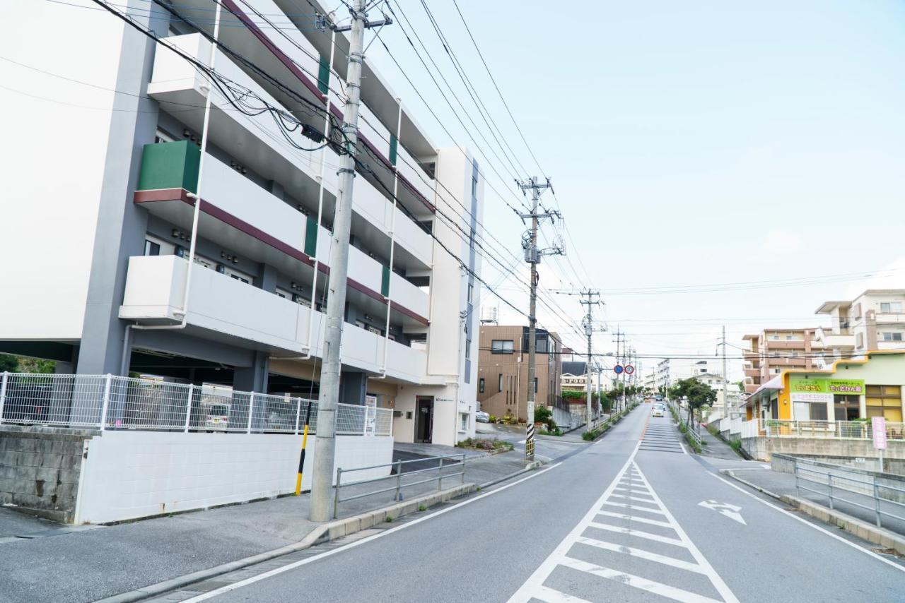 มิสเตอร์ คินโจะ อิน มะตะเบะเอะ Aparthotel Okinawa ภายนอก รูปภาพ