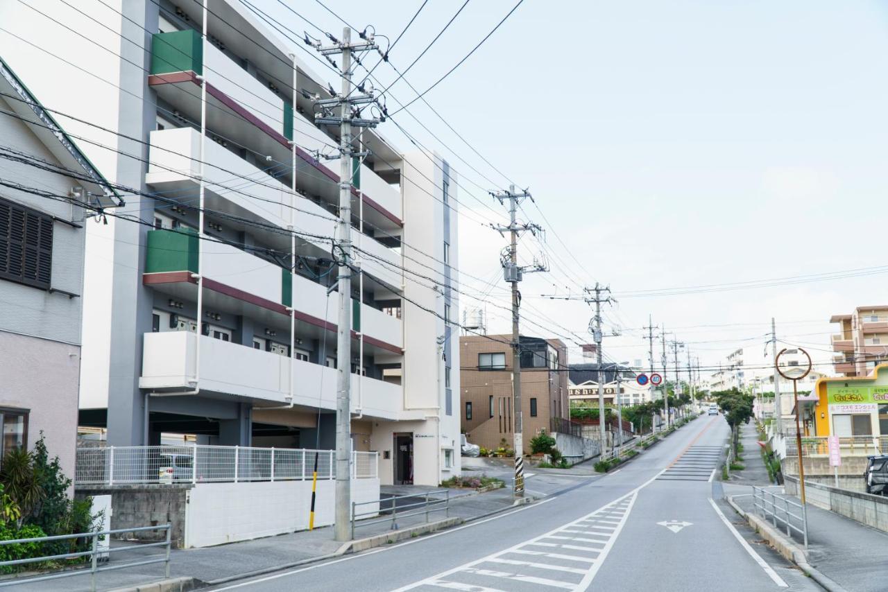 มิสเตอร์ คินโจะ อิน มะตะเบะเอะ Aparthotel Okinawa ภายนอก รูปภาพ